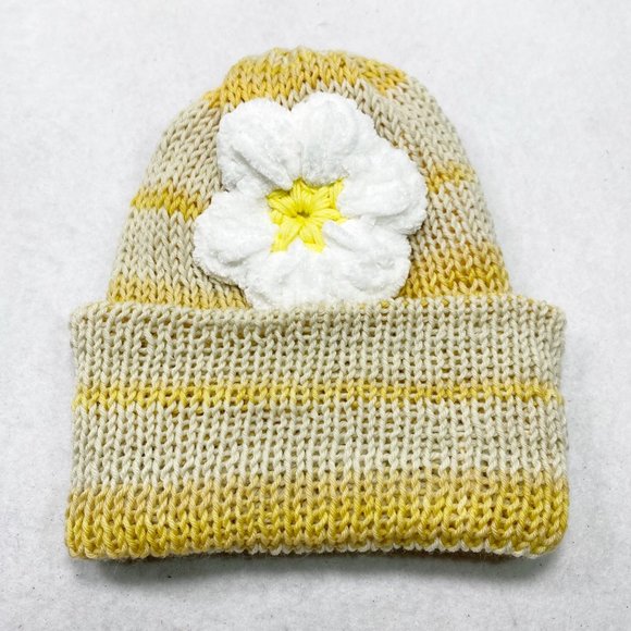 Crochet & Knit Wide Cuff Daisy Beanie OS - Picture 9 of 11